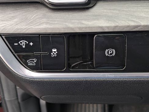 Used 2025 Kia Sportage X-Line w/ Premium Package image 16