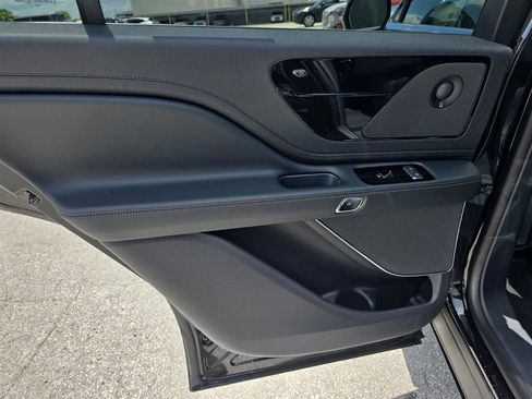 New 2025 Lincoln Aviator 2WD w/ Equipment Group 101A image 12