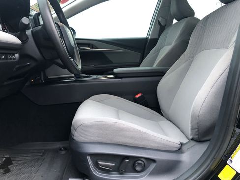 Certified 2025 Toyota Camry LE image 24