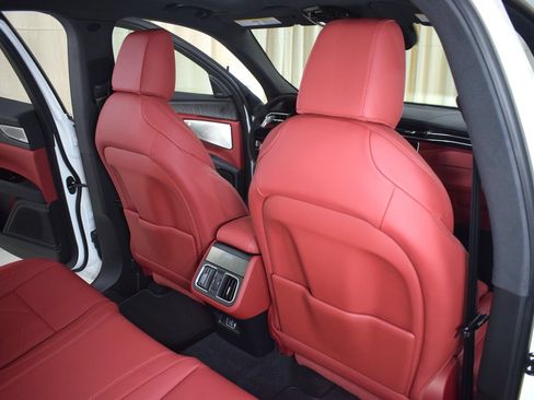 Certified 2025 Maserati Grecale Modena AWD/4WD image 19