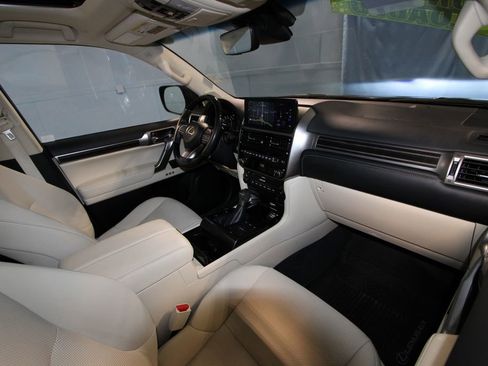 Used 2023 Lexus GX 460 Premium image 26