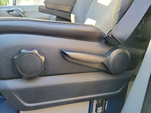 Used 2013 Mercedes-Benz Sprinter 2500 image 11