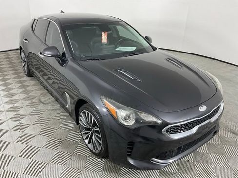 Used 2019 Kia Stinger RWD image 13