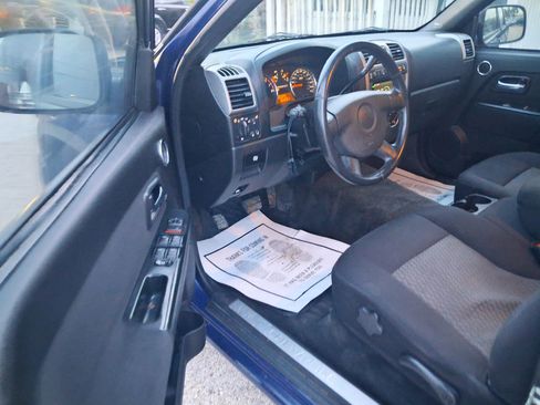 Used 2011 Chevrolet Colorado LT AWD/4WD image 2