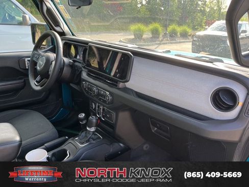 Used 2024 Jeep Wrangler Unlimited Sport AWD/4WD image 10