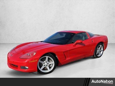 Used 2007 Chevrolet Corvette Coupe w/ Preferred Equipment Group image 1