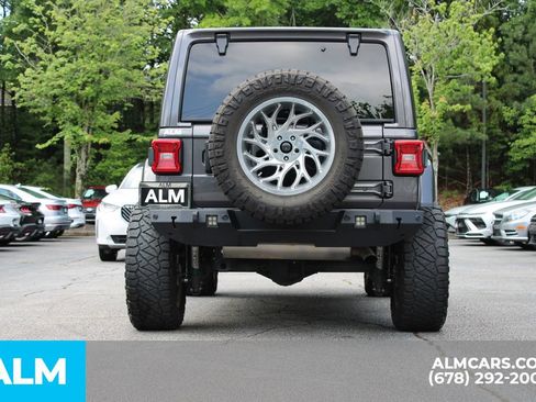 Used 2021 Jeep Wrangler Unlimited Sahara AWD/4WD image 7
