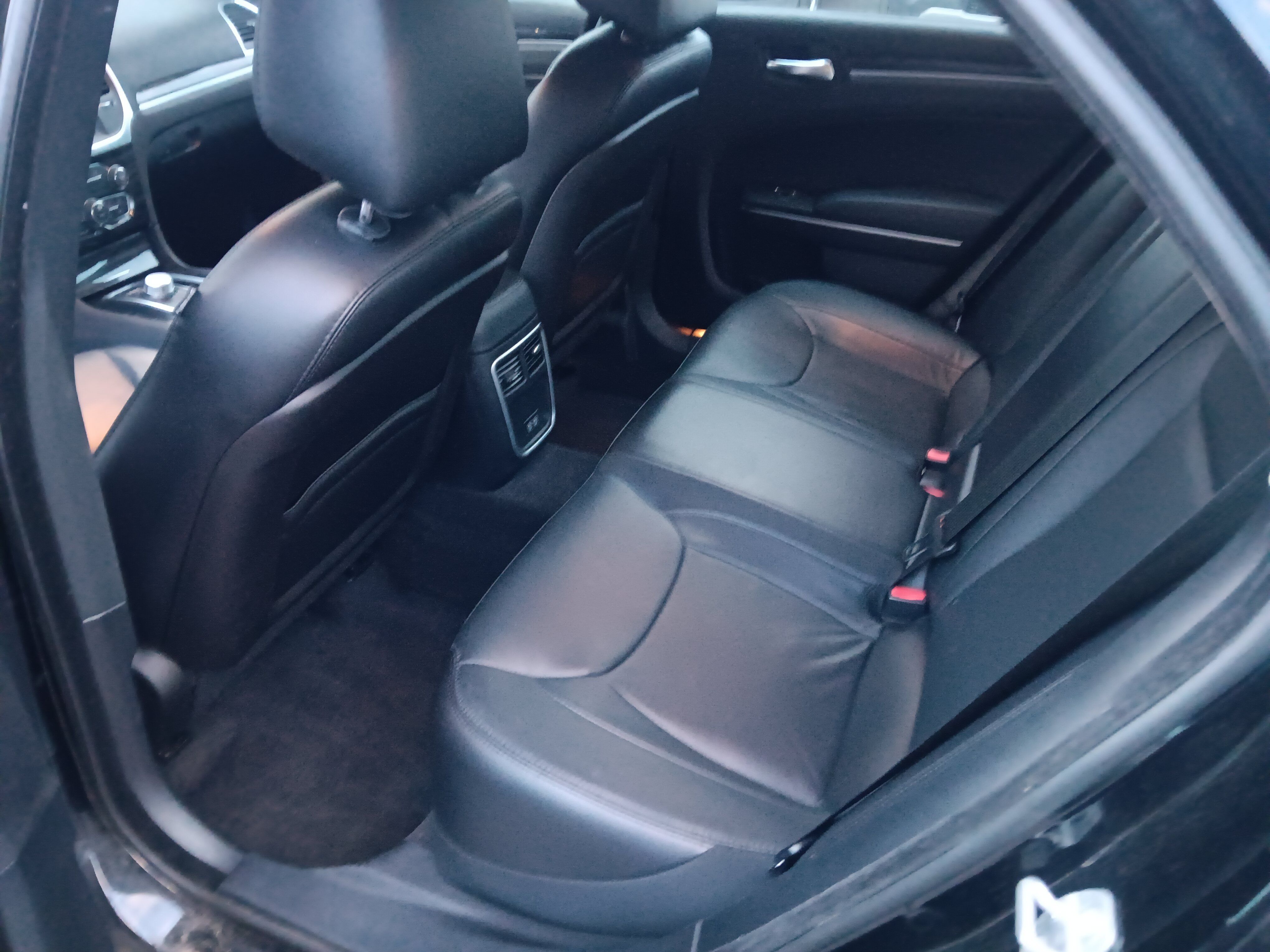 Used 2016 Chrysler 300 Limited w/ Driver Convenience Group AWD/4WD image 9