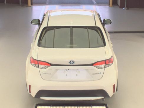 Used 2022 Toyota Corolla LE image 8