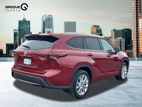 New 2026 Toyota Highlander Limited image 5