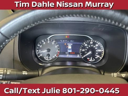Used 2023 Nissan Frontier SV w/ Technology Package AWD/4WD image 27