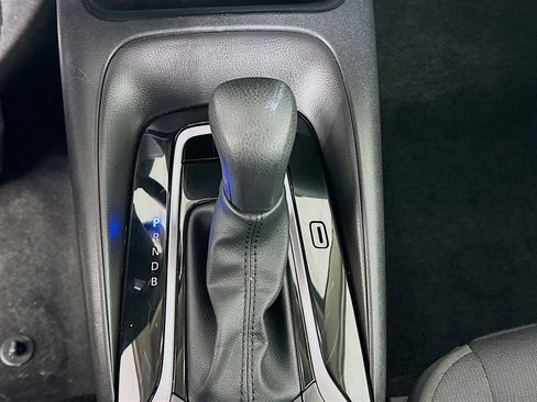 Used 2025 Toyota Corolla LE image 23