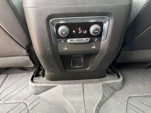 Used 2023 Chevrolet Tahoe High Country RWD image 23