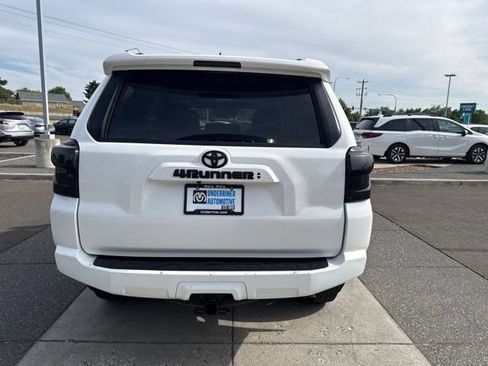 Used 2023 Toyota 4Runner SR5 Premium w/ Moonroof Package AWD/4WD image 7