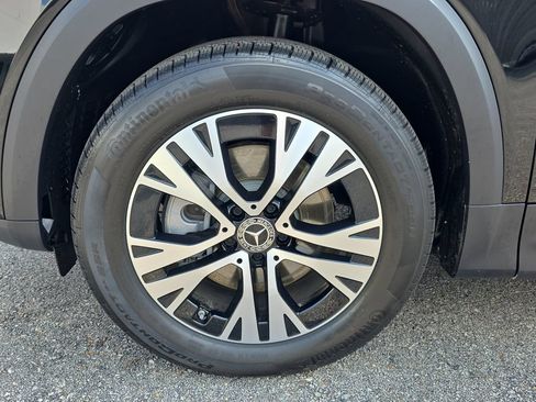 Certified 2026 Mercedes-Benz GLB 250 4MATIC image 9