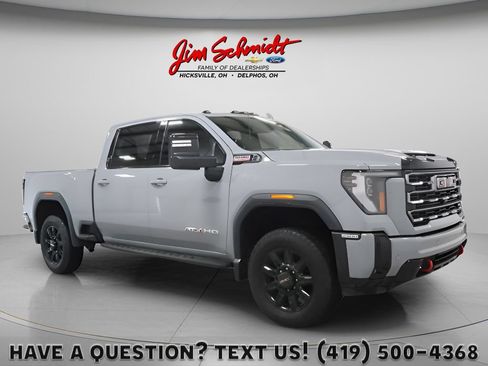 Used 2025 GMC Sierra 2500 AT4 AWD/4WD image 1