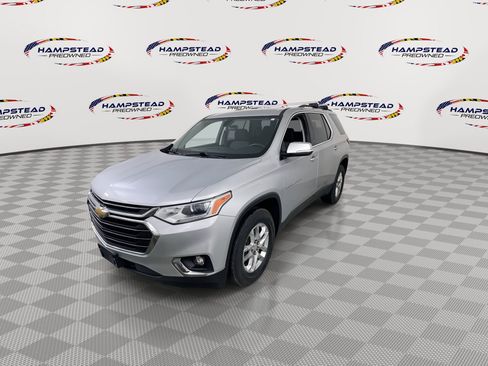 Used 2019 Chevrolet Traverse LT FWD image 4