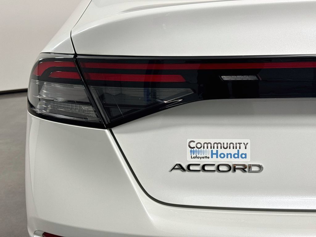 Used 2023 Honda Accord EX image 43