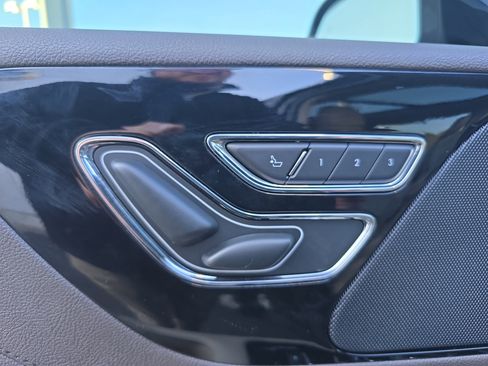 Used 2022 Lincoln Aviator Reserve w/ Elements Package Plus image 13