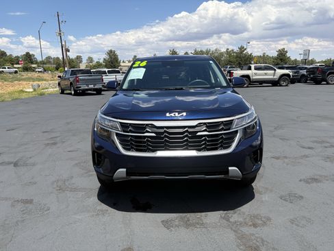 Used 2026 Kia Seltos LX AWD/4WD image 4