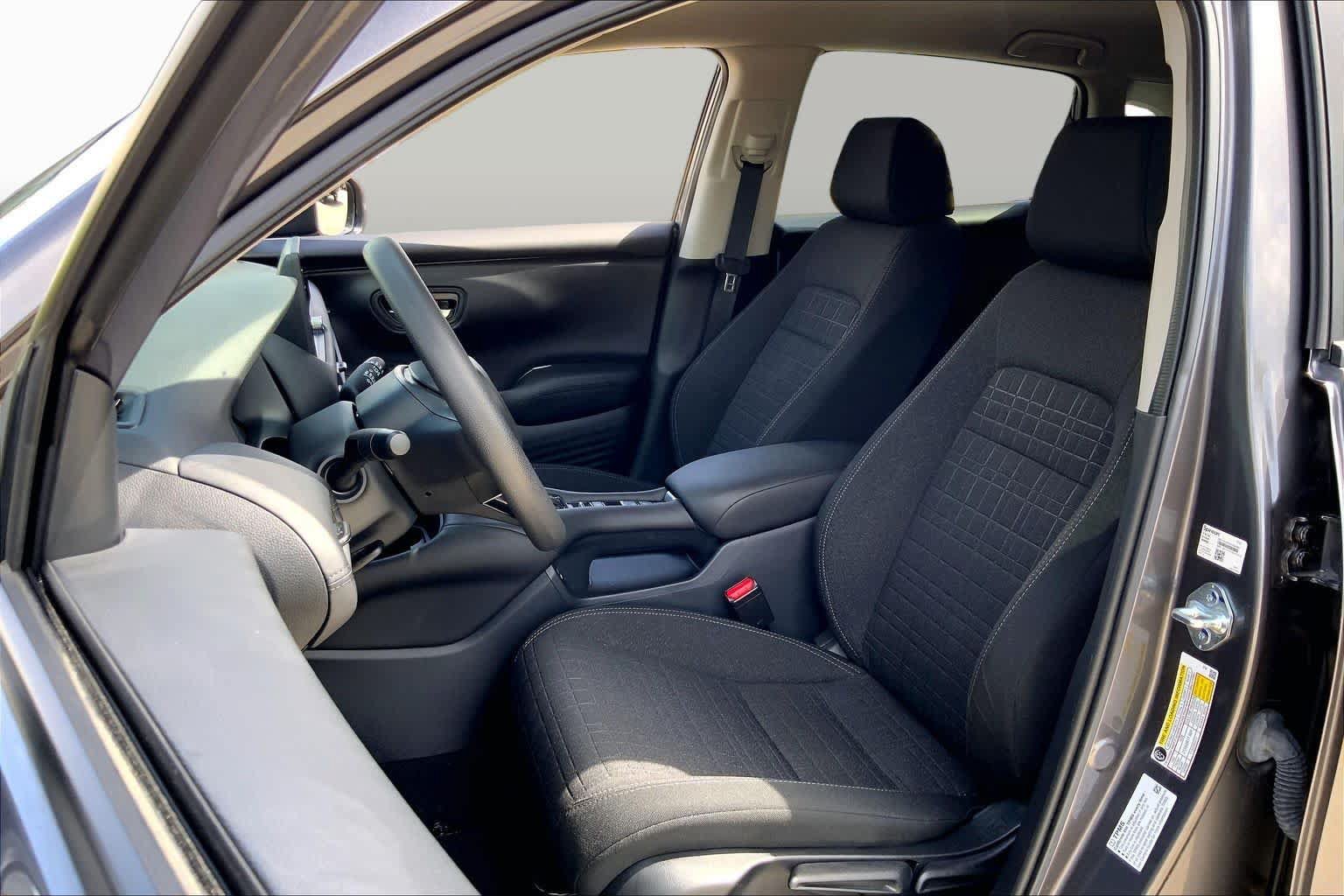 Used 2026 Honda HR-V LX image 8