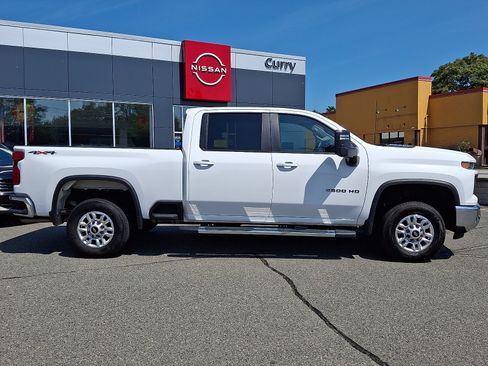 Used 2025 Chevrolet Silverado 2500 LT w/ Convenience Package AWD/4WD image 8