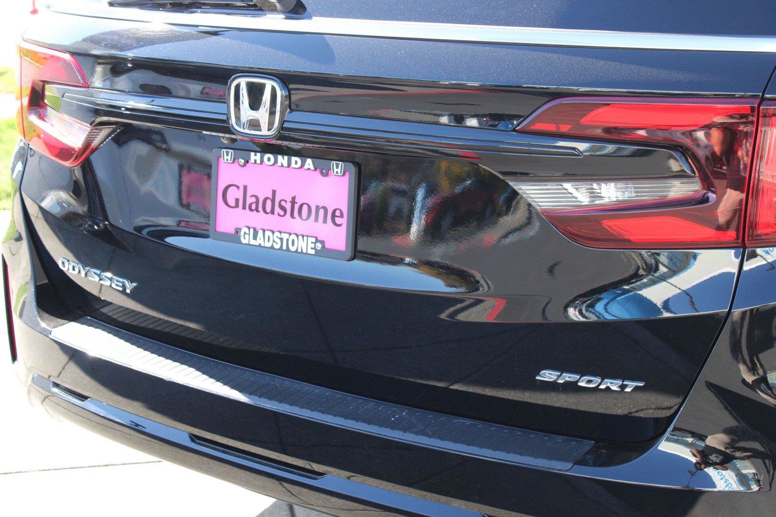 Used 2025 Honda Odyssey Sport-L image 16