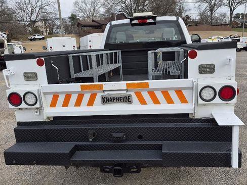 Used 2017 Ford F250 XL w/ Power Equipment Group image 3
