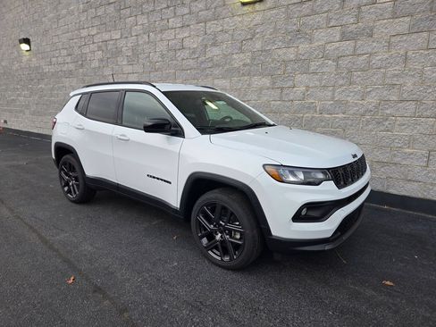 New 2026 Jeep Compass Latitude AWD/4WD image 7