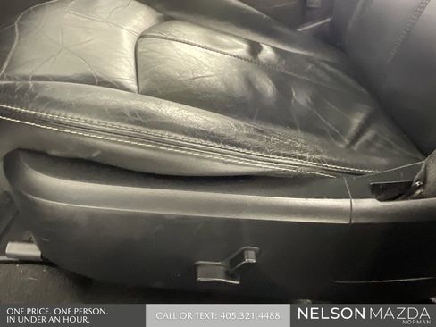 Used 2013 Dodge Avenger SXT w/ Sun/Sound Group image 25