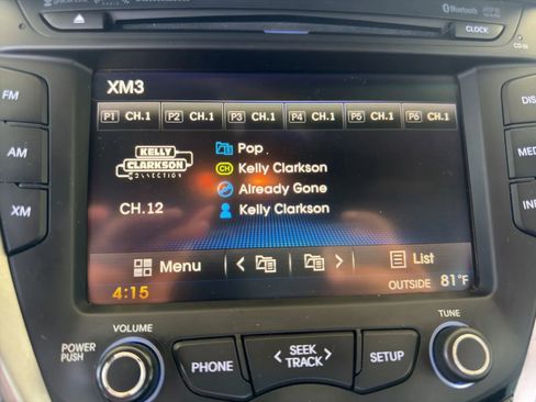 Used 2016 Hyundai Veloster w/ Option Group 02 image 16