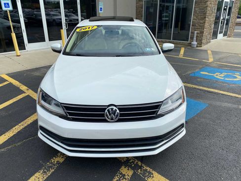 Used 2017 Volkswagen Jetta SE FWD image 12