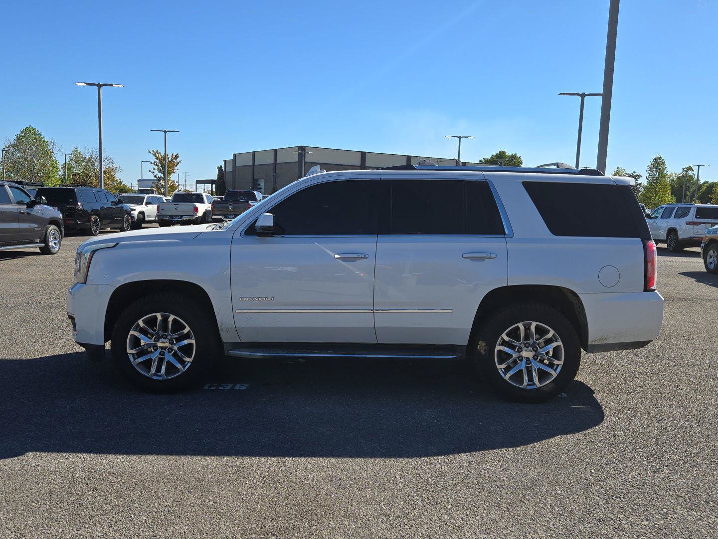 Used 2016 GMC Yukon Denali w/ Open Road Package AWD/4WD image 4