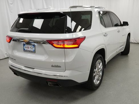 Used 2019 Chevrolet Traverse High Country w/ LPO, Floor Liner Package AWD/4WD image 2