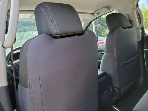 Certified 2024 Nissan Frontier SV w/ Technology Package RWD image 19