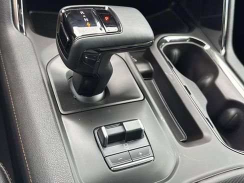 Used 2023 GMC Sierra 1500 AT4 w/ Technology Package AWD/4WD image 33