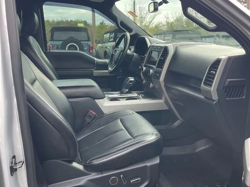 Used 2018 Ford F150 Lariat w/ Equipment Group 502A Luxury AWD/4WD image 18