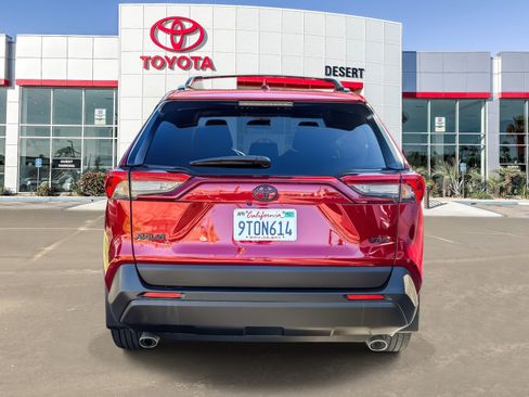 Used 2025 Toyota RAV4 XLE Premium FWD image 5