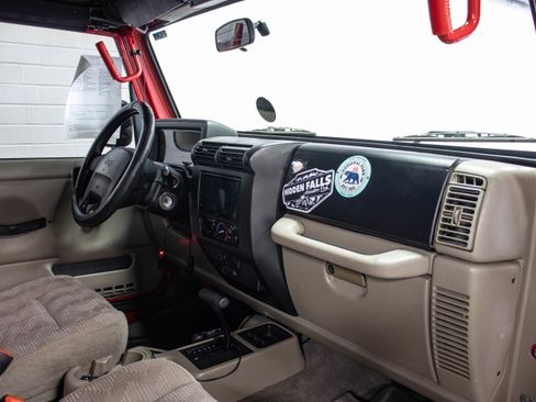 Used 2004 Jeep Wrangler Sport image 19
