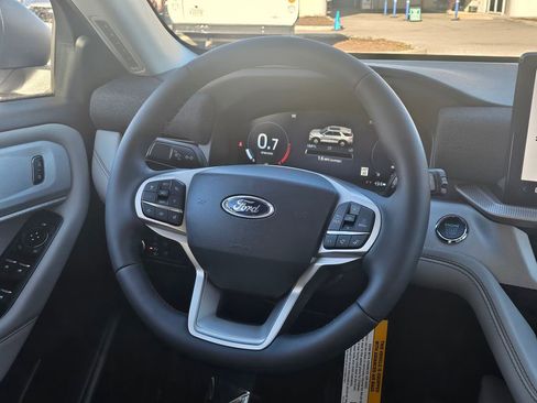 New 2026 Ford Explorer Active w/ Active Comfort Package image 11