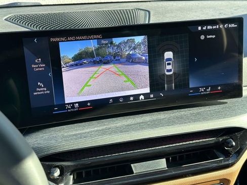 Certified 2025 BMW 330i xDrive Sedan w/ Convenience Package image 35