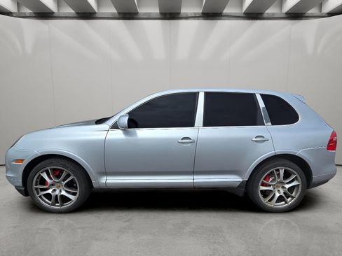 Used 2008 Porsche Cayenne Turbo AWD/4WD image 4