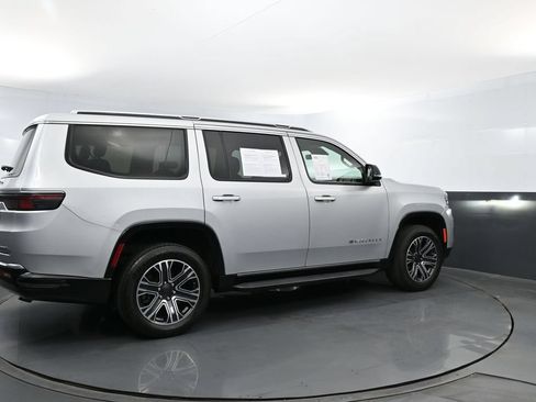 Used 2024 Jeep Wagoneer Series II AWD/4WD image 22