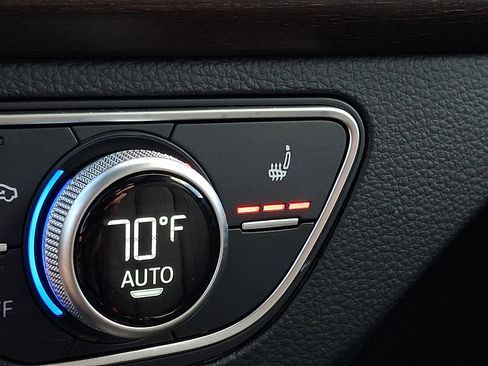 Used 2022 Audi Q5 2.0T Premium image 25