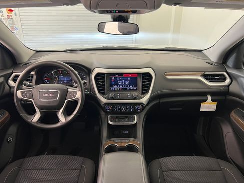 Used 2023 GMC Acadia SLE w/ Driver Convenience Package image 15