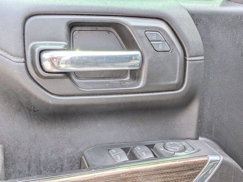 Used 2020 Chevrolet Silverado 1500 LT image 4