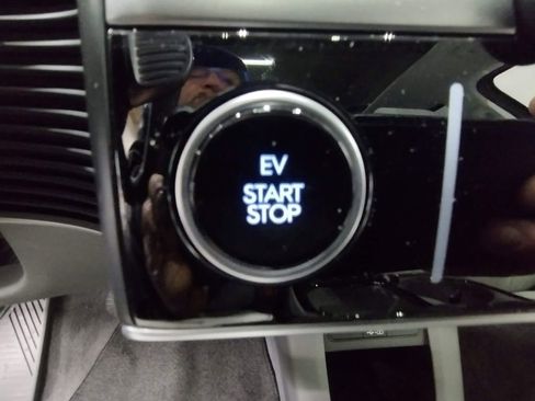 New 2026 Hyundai Ioniq 5 Limited image 37