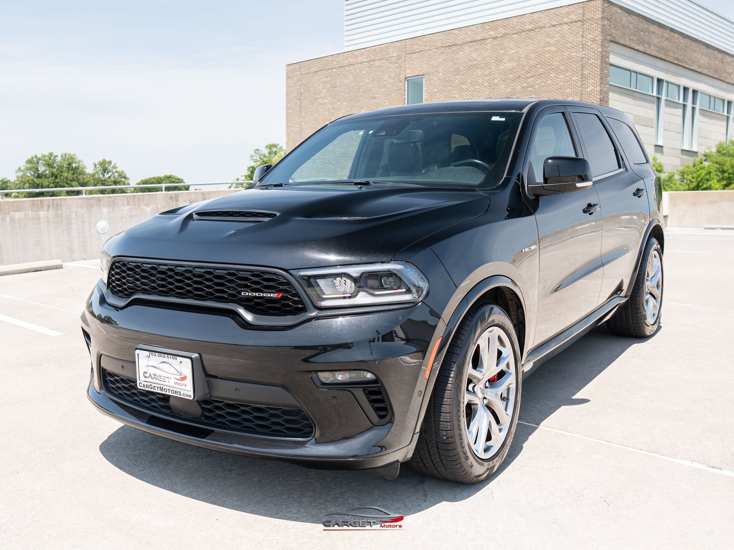Used 2022 Dodge Durango R/T w/ Tow 'N Go Package AWD/4WD image 3