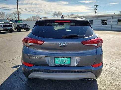 Used 2018 Hyundai Tucson Value w/ Cargo Package image 4