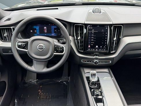Certified 2024 Volvo XC60 B5 Ultimate AWD/4WD image 26